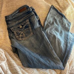 Juniors plus wallflowers sz 17 lighy was denim/jean pants